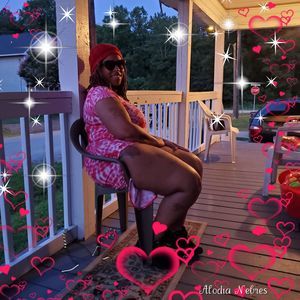 Meet your Posher, Celeste